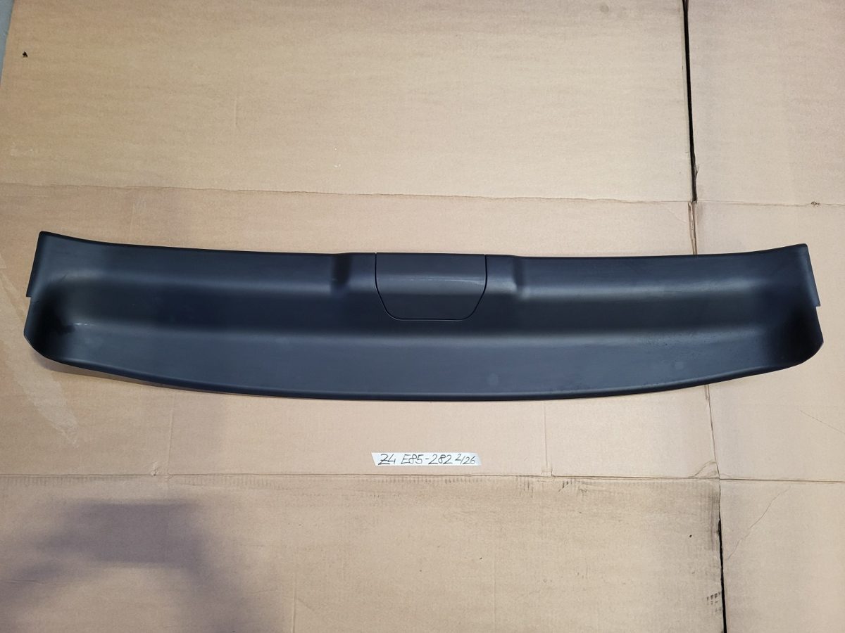 BMW Z4 E85 Verdeck Blende innen Windlauf Verkleidung