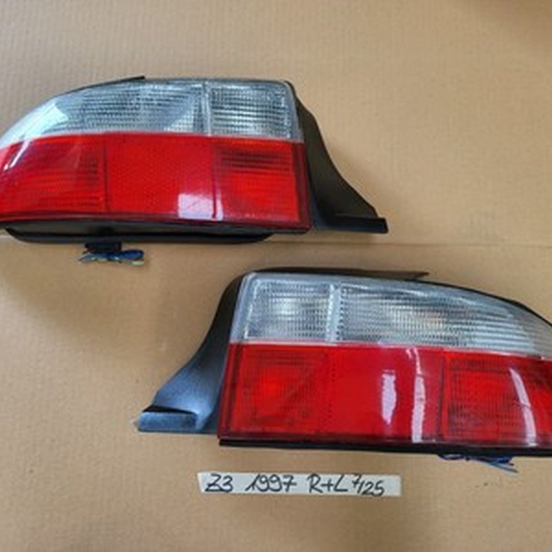 original BMW Z3 Roadster Rückleuchte Rücklicht Heckleuchte Set Blinker Weiss 