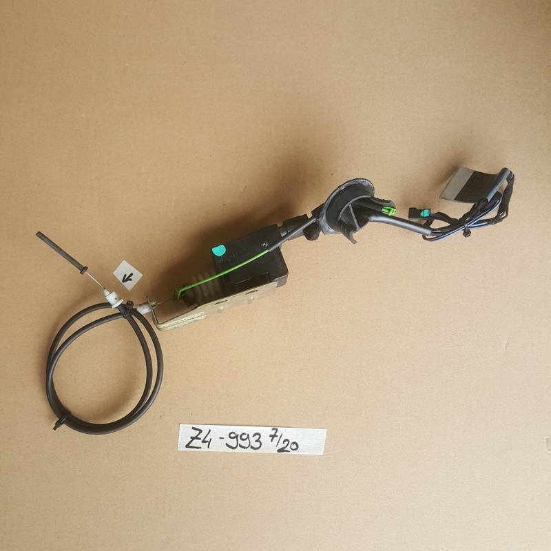 BMW Z4 E85 Stellantrieb Tank Klappe 8377426 Verriegelung Einfüllklappe 8385993