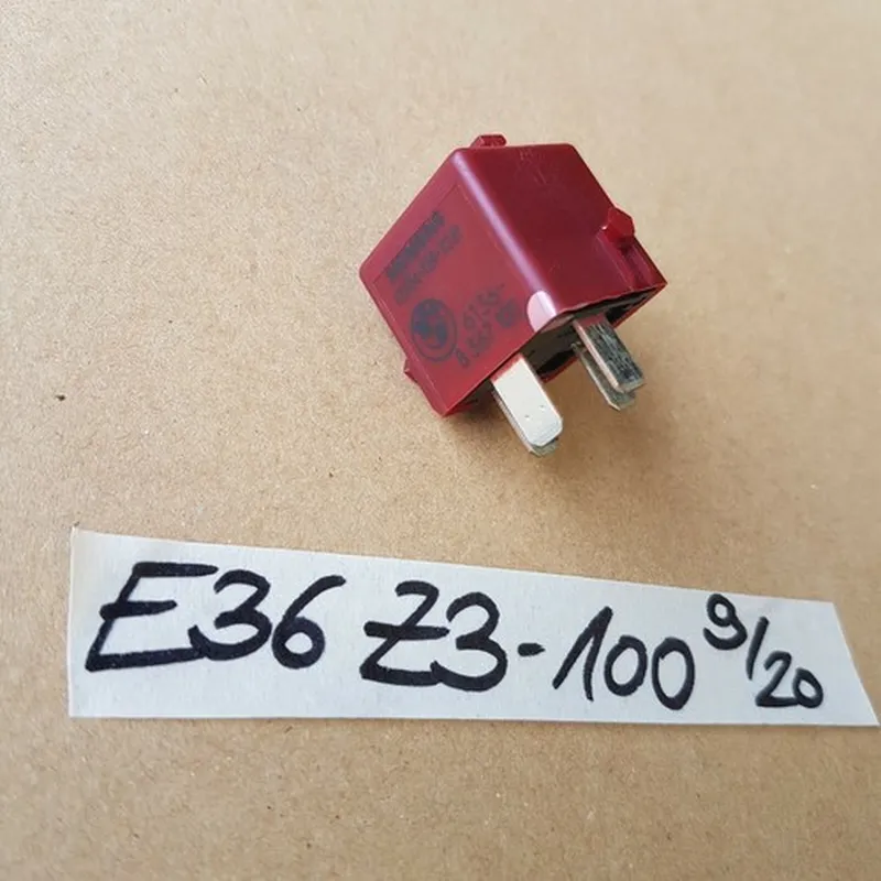 BMW E36 Z3 F01 F02 F07 Schliesser Relais rot 8367100