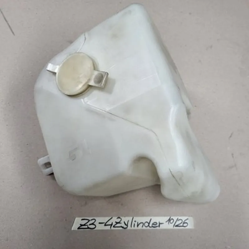 BMW Z3 Roadster Wischwasser Behälter 4 Zylinder  5 Liter Waschbehälter 