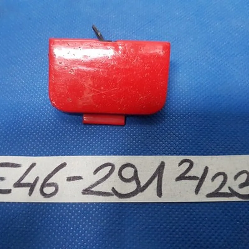 BMW E46 Blende Verkleidung Abschlepp Öse Klappe Stoßstange rot Kratzer 8195291