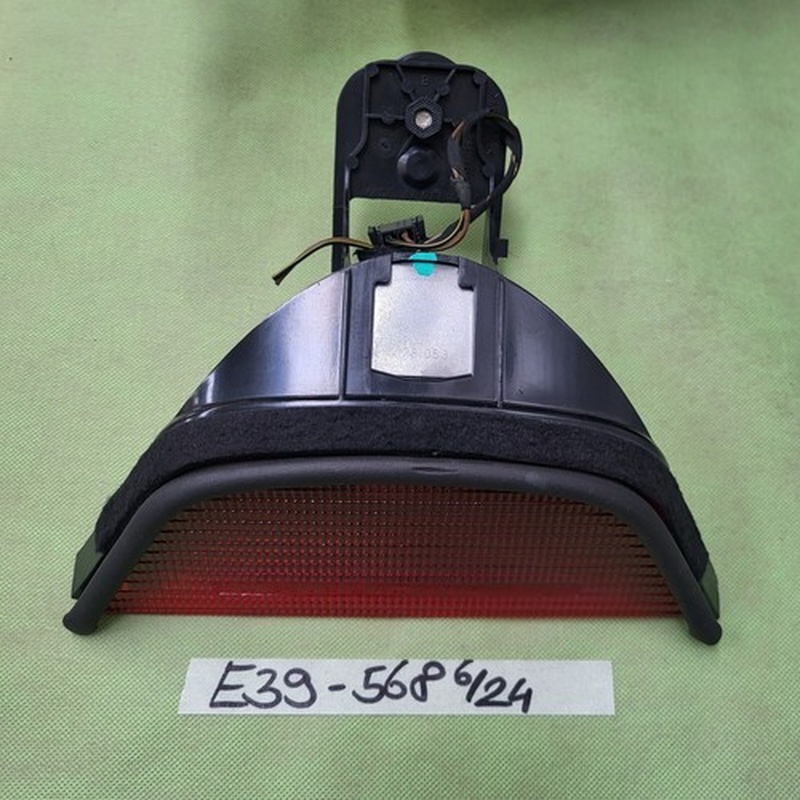 BMW E39 Drittes Bremslicht 3. Bremsleuchte Rückleuchte Rücklicht 8360568