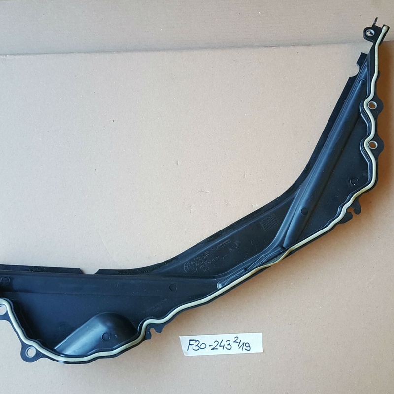 BMW  F20 F21 F30 F31 F34 F35 Trennwand Aggregateraum Verkleidung oben 7331243