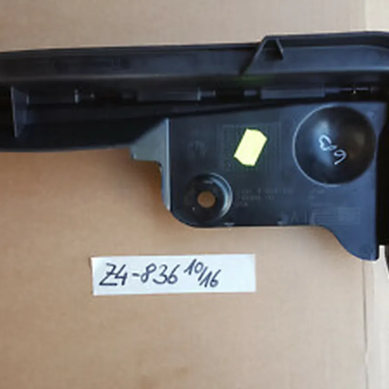 BMW E85 Z4 Aufnahme Verdeckkasten RECHTS 7060836 Verdeck Klappe