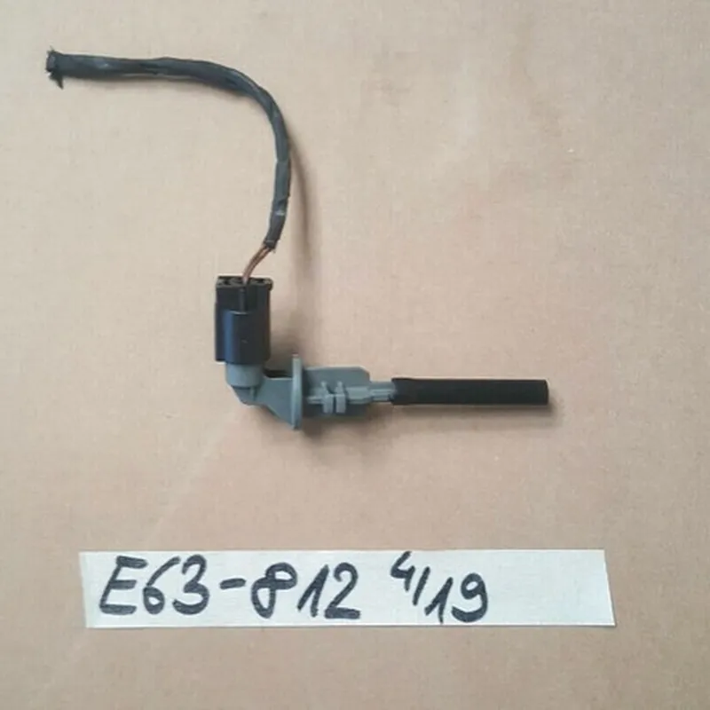 BMW E60 E61 E63 E64 Füllstand Sensor Kühlmittel Ausgleichsbehälter 7524812