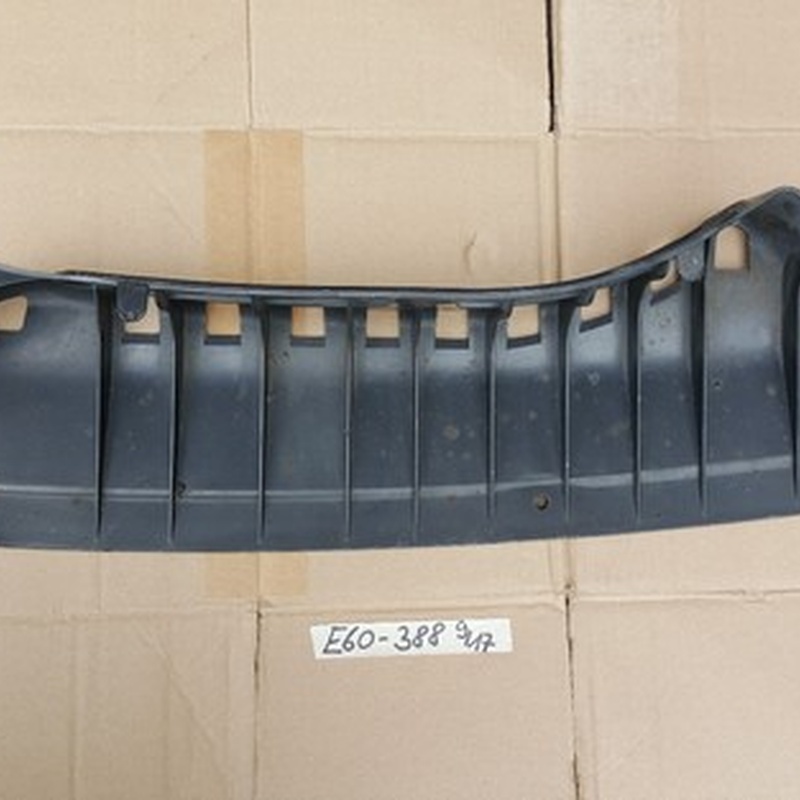 BMW E60 E61 E63 E64 Führung Halter für Stoßstange Träger unten Mitte 7056388