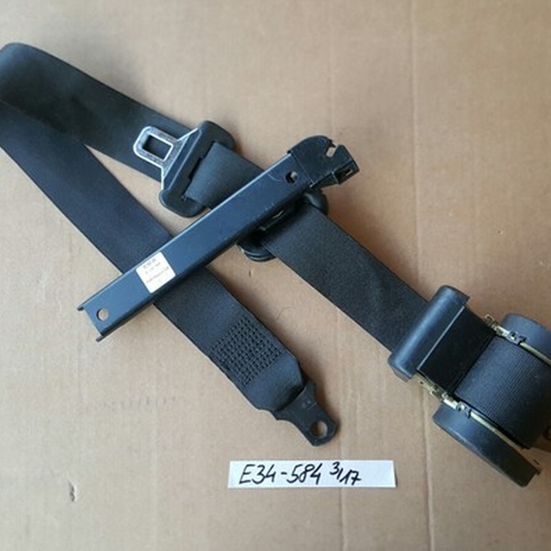 BMW E34 Gurt Sicherheitsgurt Gurtversteller vorne rechts 8126584