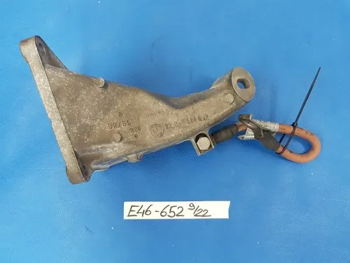 Original BMW E46 Motorlager 4 Zylinder / Motor Halter Träger 1094652