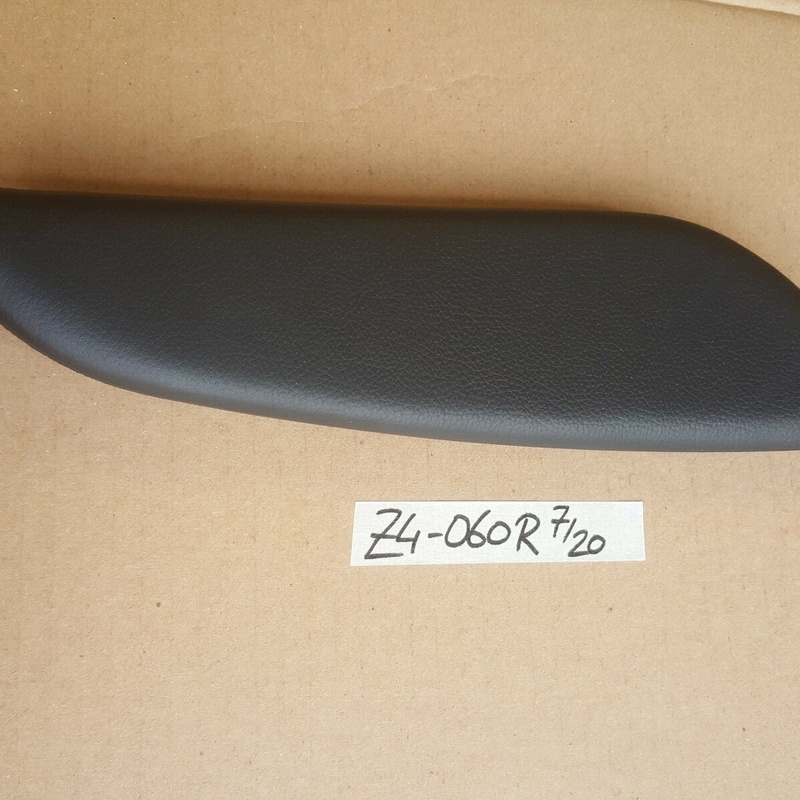 BMW Z4 E85 E86 Mittelkonsole Verkleidung Leder Blende Kniepad rechts 7026216