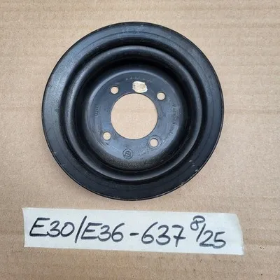 BMW E30 E34 E36  Riemenscheibe Wasserpumpe 1717637