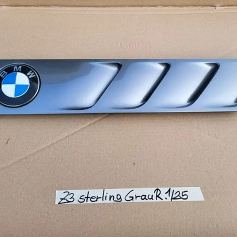 BMW Z3 Lufteinlass Ki​emen Ziergitter Motorhaube Sterling Grau  RECHTS 8398016