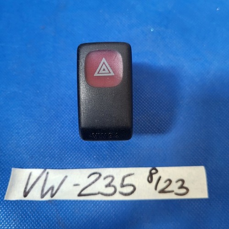 VW  Golf II Jetta 2 Warnblinklichtschalter Schalter für Warnblinker 191953235