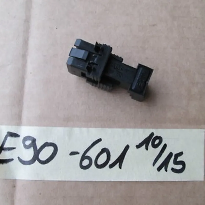 BMW E90 E91 E87 E60 E61 X1 X3 X5 Stopplicht Schalter Bremslichtschalter 6967601