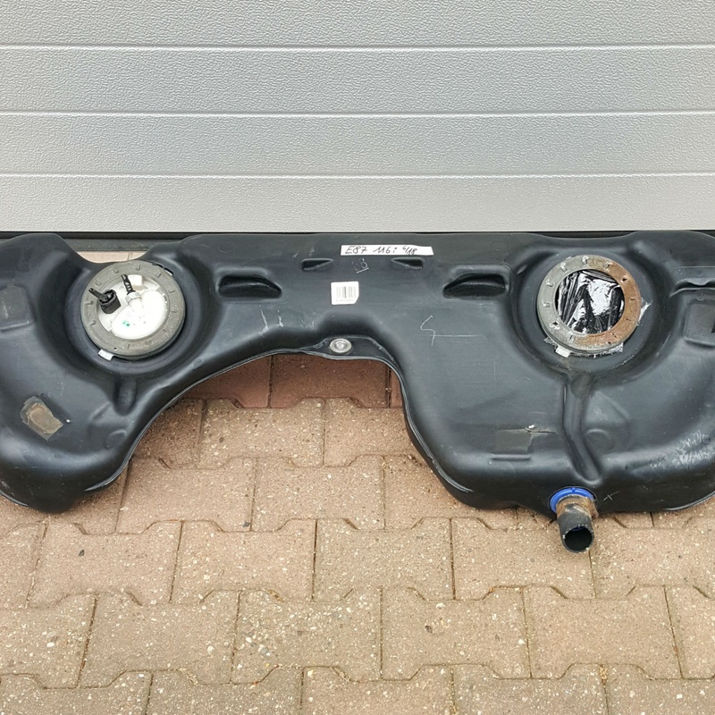 Tank BMW E81  E82  E87  E88 E90 E91 Kraftstoff Benzin Tank 6763842 ohne Pumpe