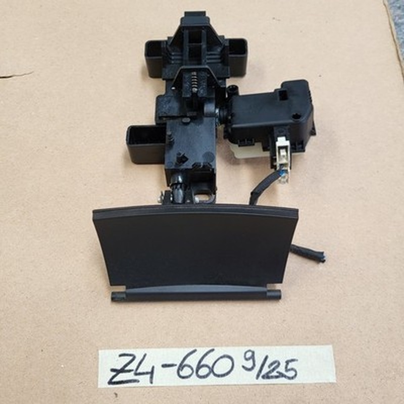 BMW Z4 E85 Verriegelung Mittelkonsole  HINTEN 6944827 Griff 7110660