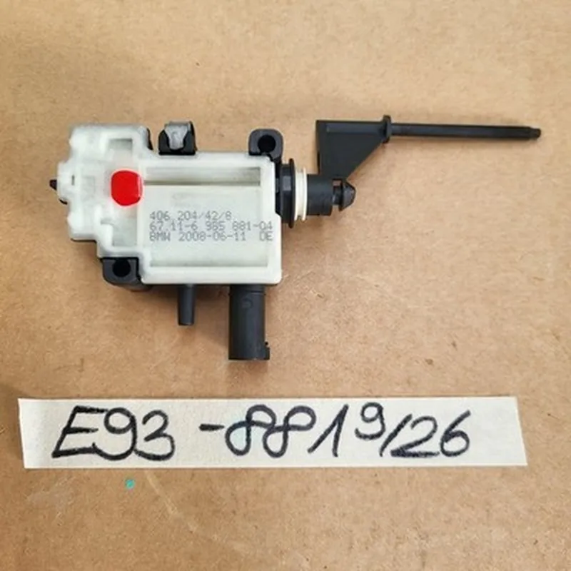BMW  E93 Cabrio ZV Stellantrieb Stellmotor Tank Deckel  Einfüllklappe 6985881