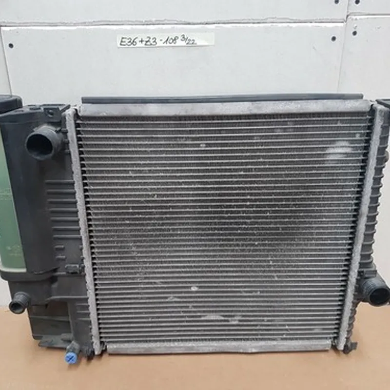 original BMW E30 / E36 / Z3 Wasserkühler  Kühlwasser Motor Kühler 1719108