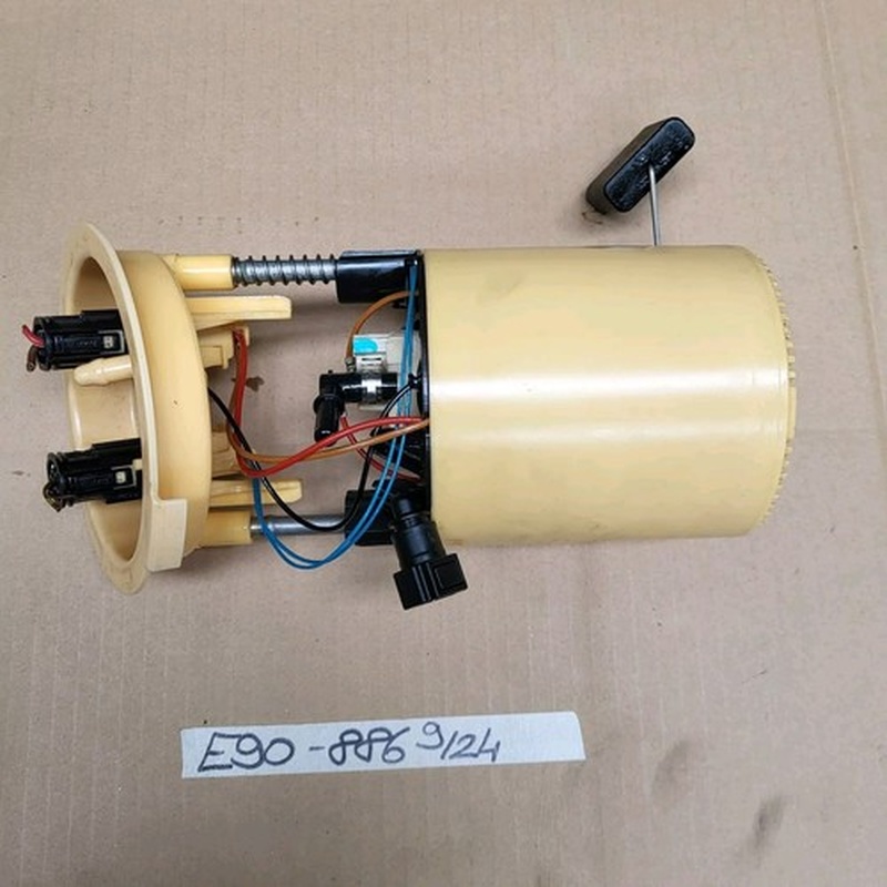 BMW E87 / E90 / E91 / E92 / E93  Diesel Kraftstoff Pumpe im Tank 6763886