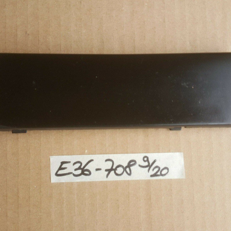 BMW E36 Leiste Verkleidung Stoßstange Abschlepp Öse Haken Abdeckung 1960708