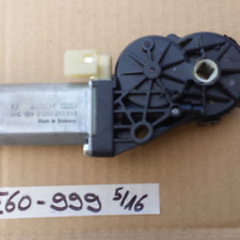 BMW E60 E61 Sitz Motor Stellmotor Sitzverstellung VORNE LINKS Bosch 0390201999