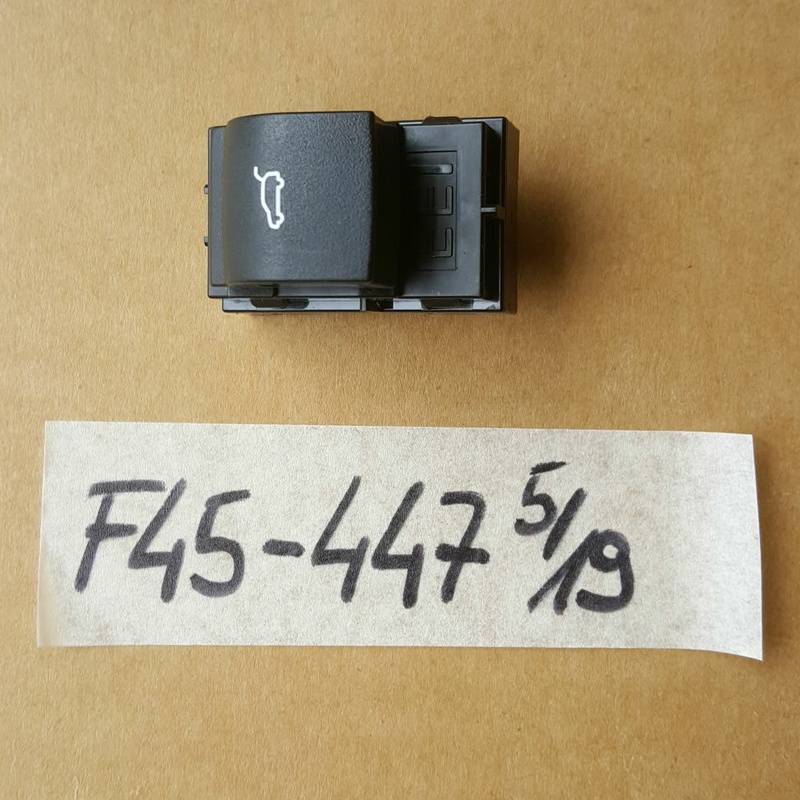 BMW  2er F45 F46 X1 Kofferraum Schalter Heckklappenbetätigung 9299447