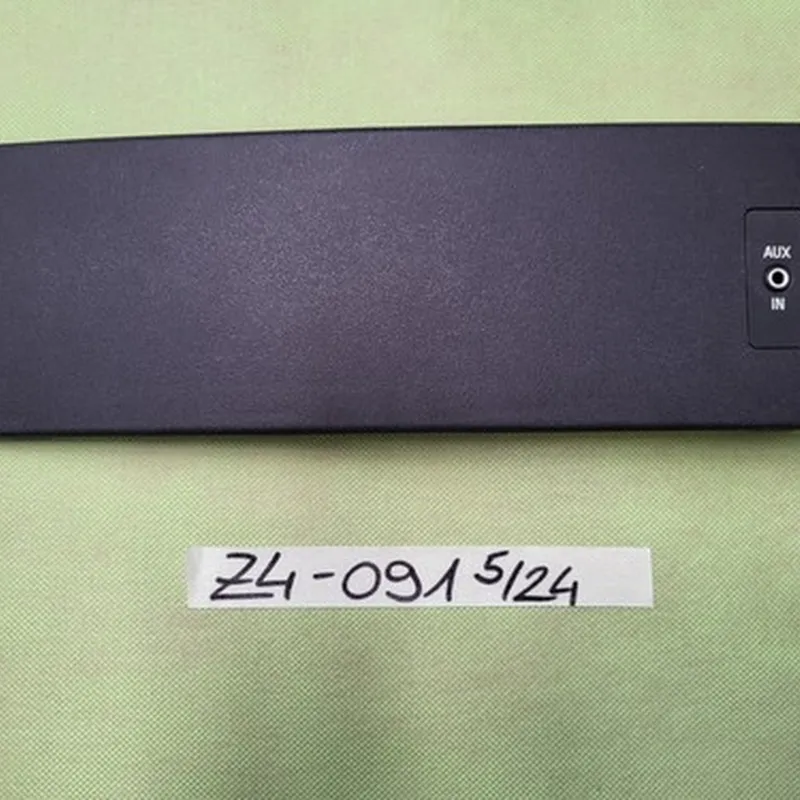 BMW Z4 E85 E86 Blende Mittelkonsole 7053091 mit AUX In Buchse 6930561