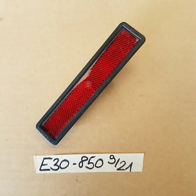 BMW E30 E32 E34 Reflektor Lichtscheibe Seitenmarkierung hinten 1377850