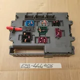 BMW E81 E82 E87 E88 E90 E91 E92 E83 Sicherungskasten 9119444 Strom Verteiler