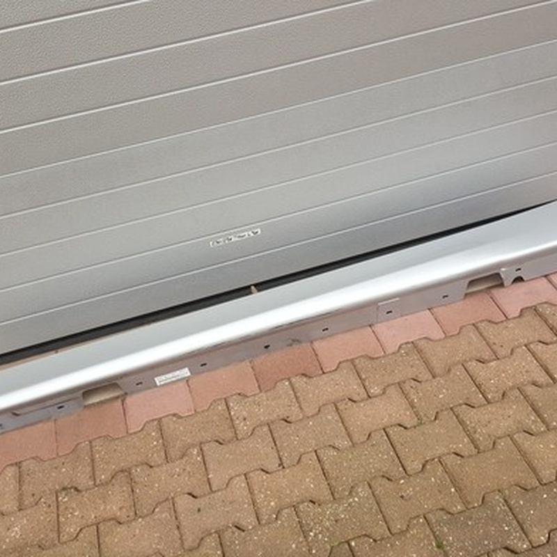 BMW E90 E91 Seiten Schweller Leiste 7062297 LINKS Silber Kratzer ABHOLUNG