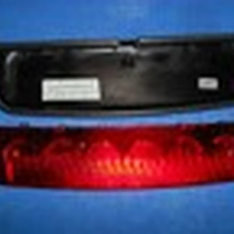 BMW E36 Compact Bremsleuchte Heckscheibe / 3. Bremslicht / Rücklicht 8363955