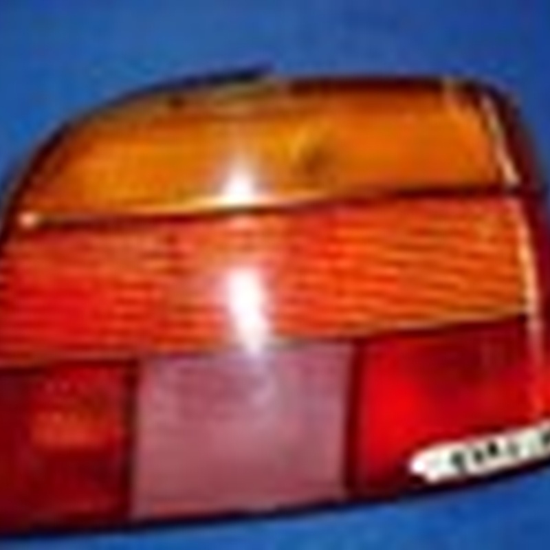 BMW E39 Limousine  Rückleuchte / Rücklicht / Bremslicht / Blinker RECHTS
