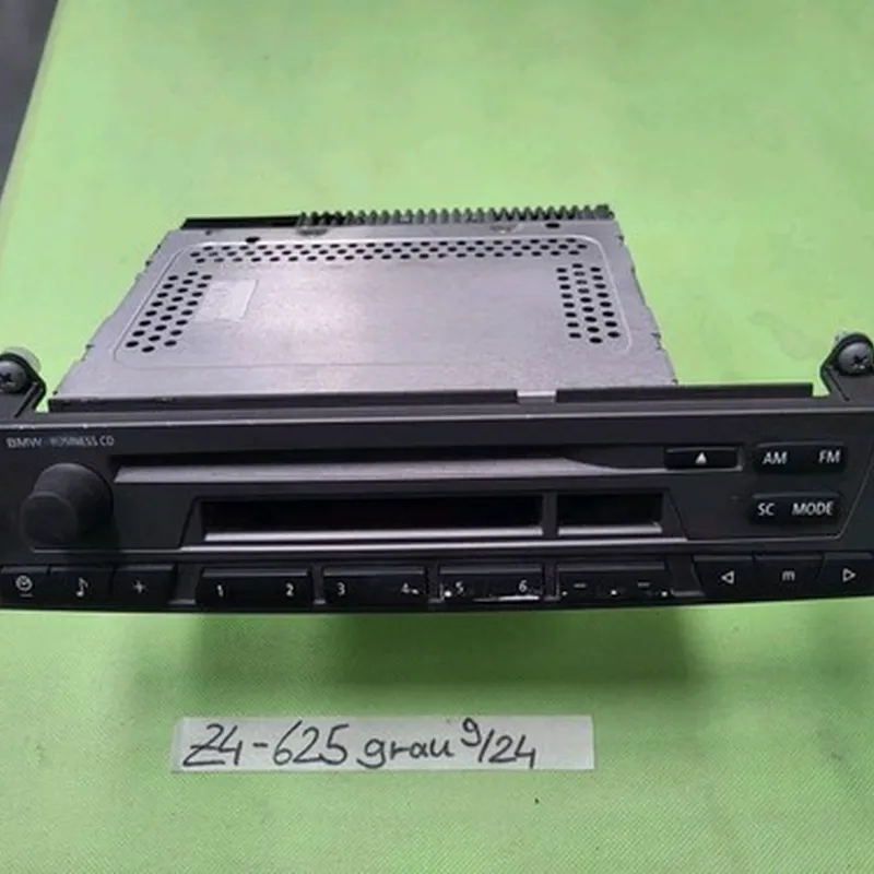 BMW Z4 E85 E86 CD Radio BMW Business Audio Tuner CD Player  6935625 Grau