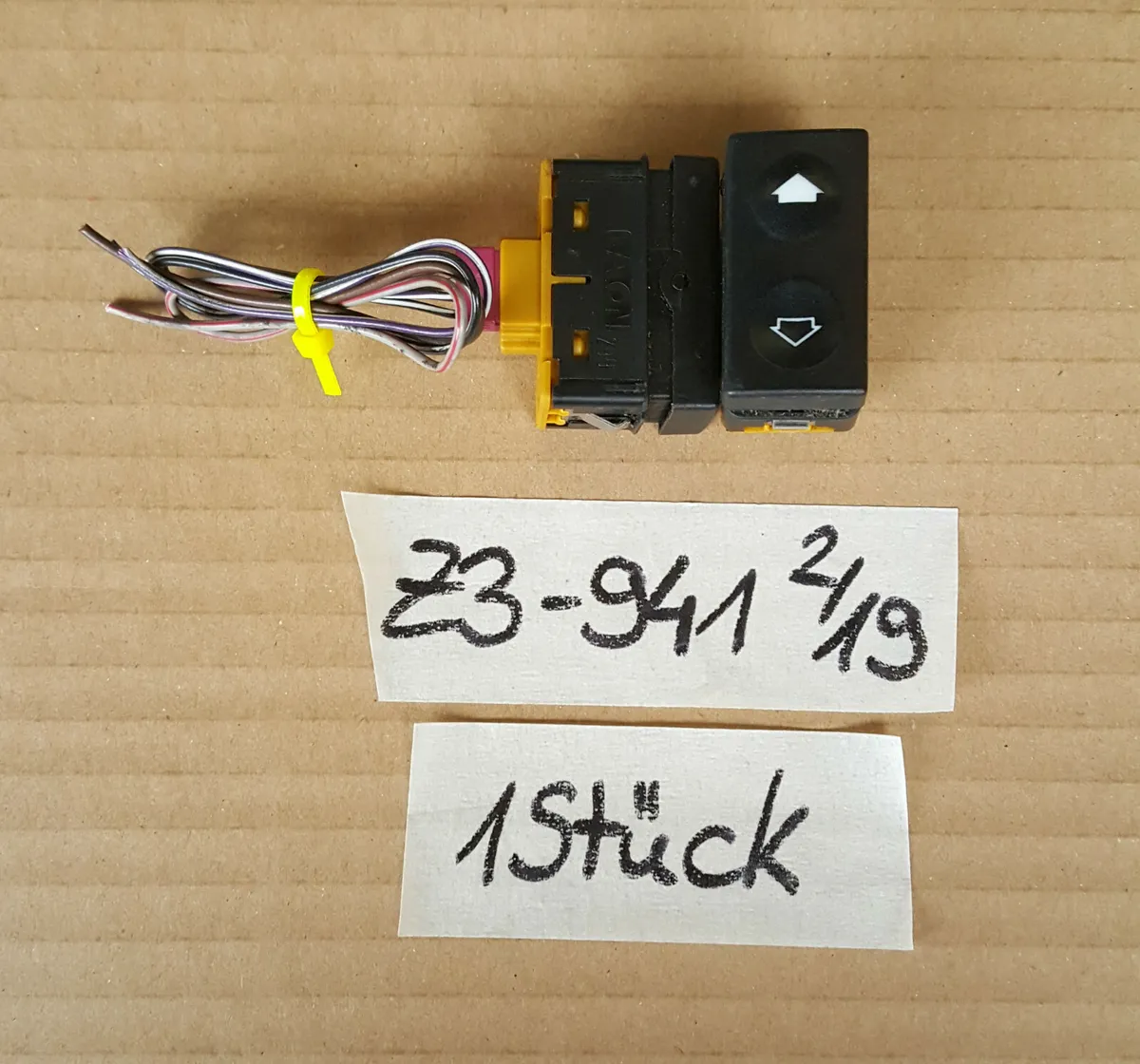 Schalter Fensterheber BMW E36 + Z3 FeHe Schalter mit Kabel Stecker gelb 8368941