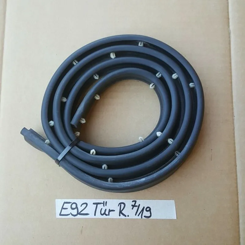 BMW E92 E93 Tür Dichtung unten Fugenabdichtung rechts  7119094