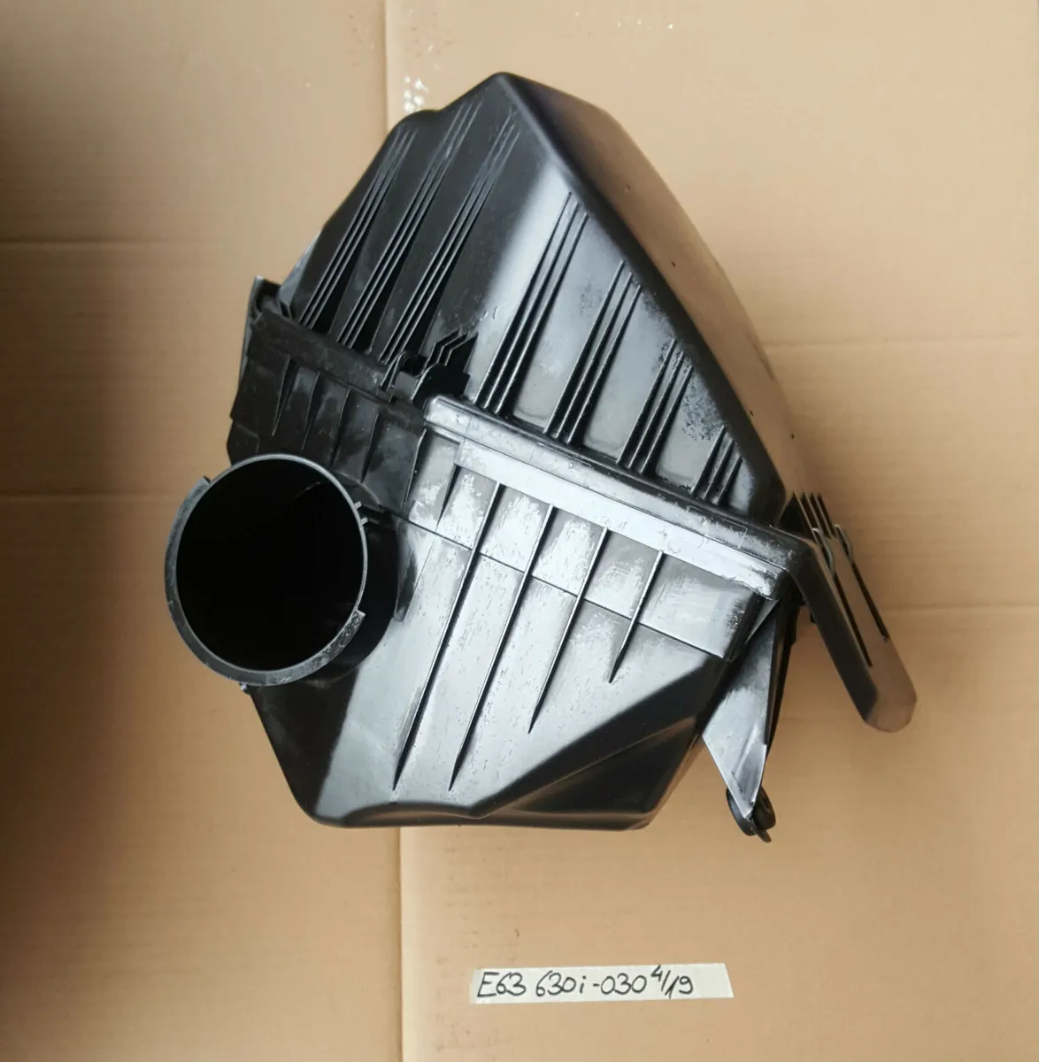 BMW E60 E61 E63 Luftfilterkasten 7521030 Resonanzkörper Ansauggeräuschedämpfer