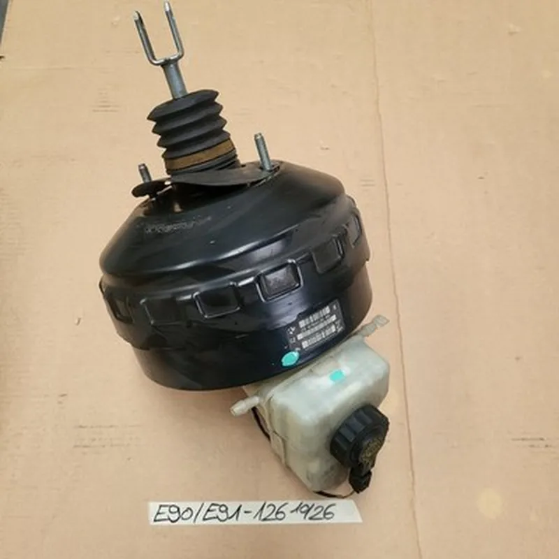 BMW E90 HauptbremszylinderBremskraftverstärker 6764126 BremsflüssigkeitBehälter