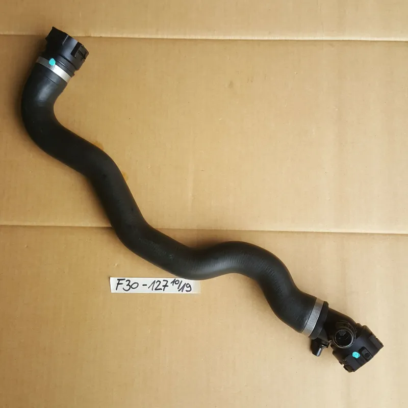 BMW F20 F21 F22  F30 F31 F34 F32 F33 Kühler Schlauch Kühlmittelschlauch 7811127
