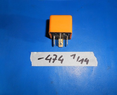 BMW E30 Limousine Relais 1376474  – Bild 1