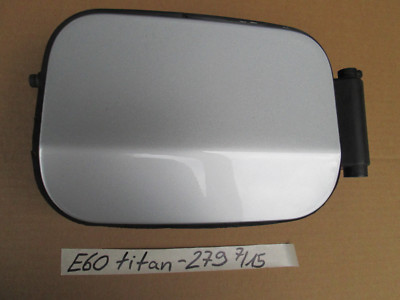 BMW E60 / E61 Tankdeckel Tank Klappe Tankverschluss silber + Abdecktopf 7034279 – Bild 1