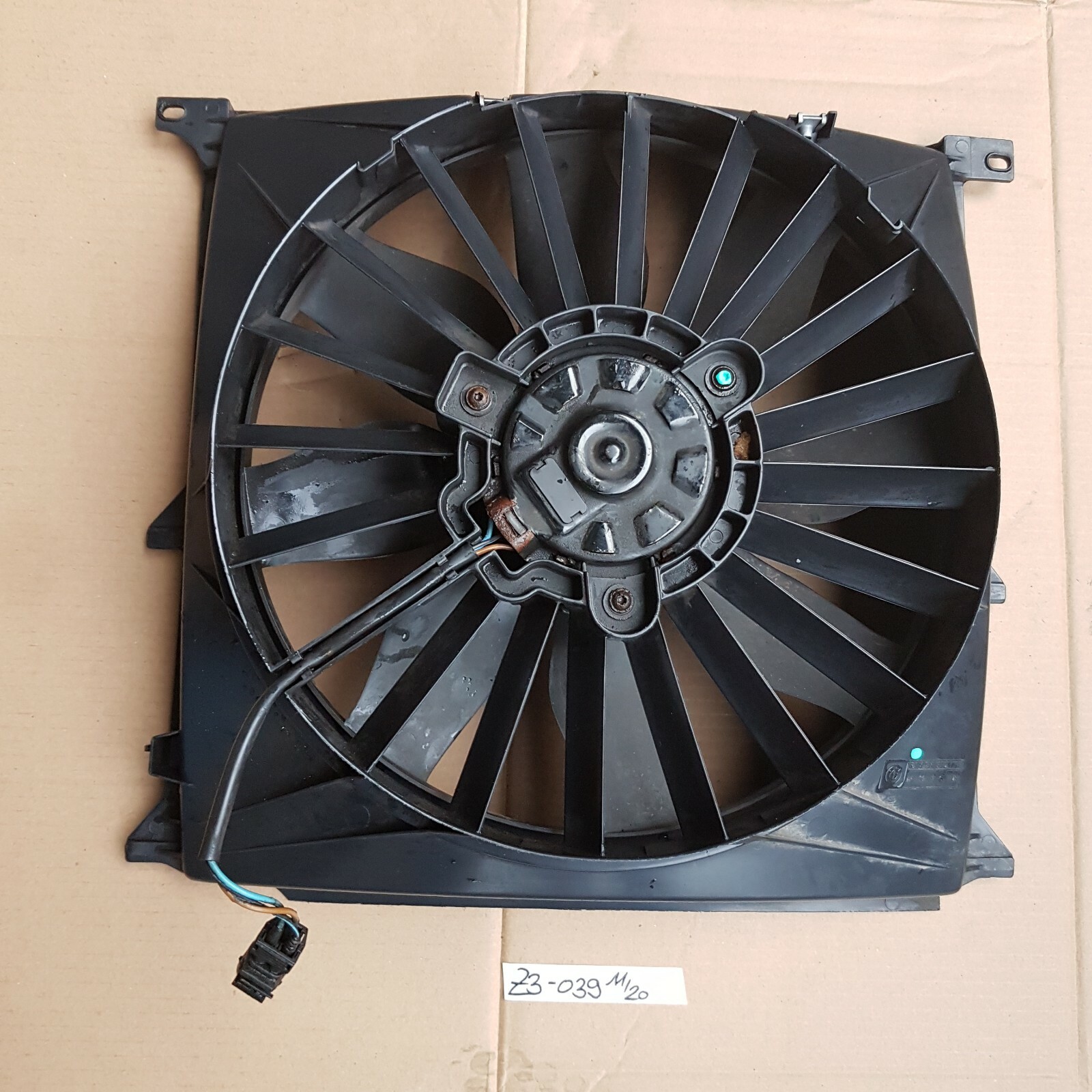 BMW E36 + Z3 Roadster Drucklüfter Motor Elektro  Klima Lüfter Sauglüfter 8372039 – Bild 1