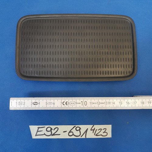 BMW E92 E93  Gummi Unterlage Einlegematte Mittelkonsole 6960691 – Bild 1