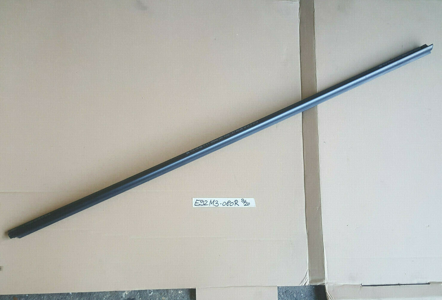 BMW E92 Schaftleiste 9079080 Fenster Tür Dichtung RECHTS Schachtabdichtung  – Bild 1