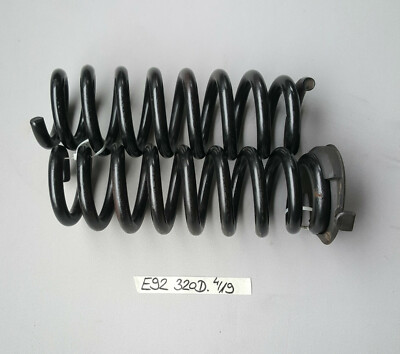 BMW E90 E91 E92 Federn Fahrwerksfeder Schrauben Spiral Feder HINTEN rechts links – Bild 1