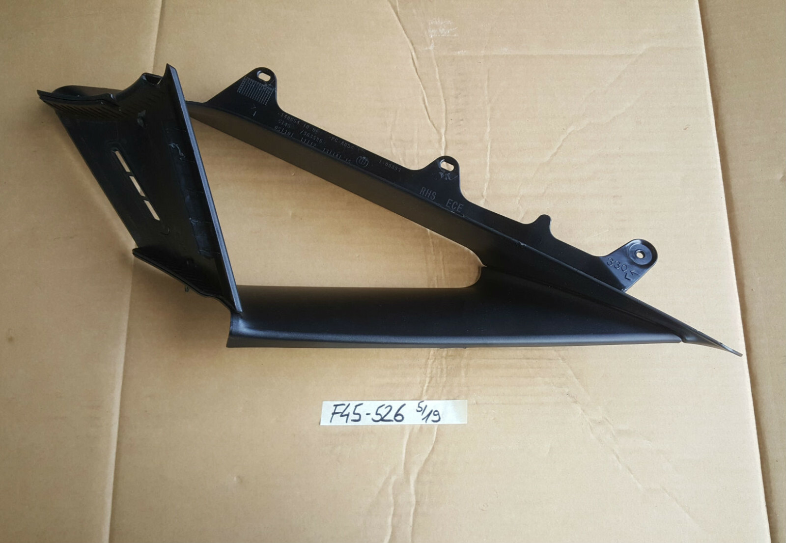 BMW 2er F45 Active Tourer Seiten Verkleidung Scheibe Fahrer Seite VORNE RECHTS – Bild 1