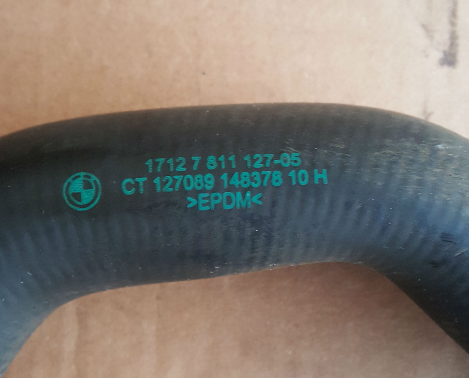 BMW F30 F31 F20 F21 F33 F34 Kühlmittelschlauch Kühler Schlauch Leitung 7811127 – Bild 2