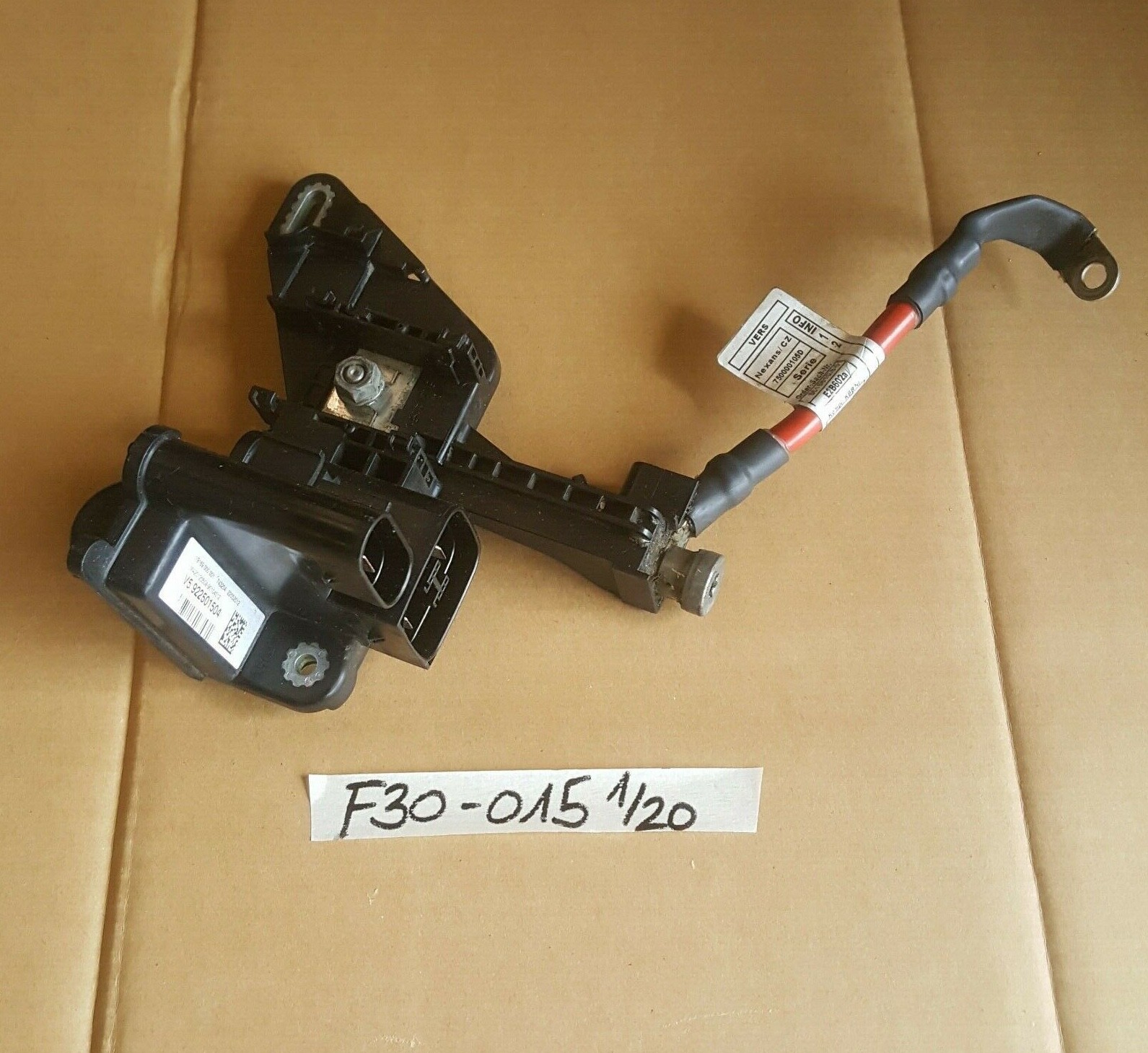 BMW F30 F31 F34 F35 F20 F21 F22 Kabel Verteiler Fremdstartstützpunkt 9225015 – Bild 1