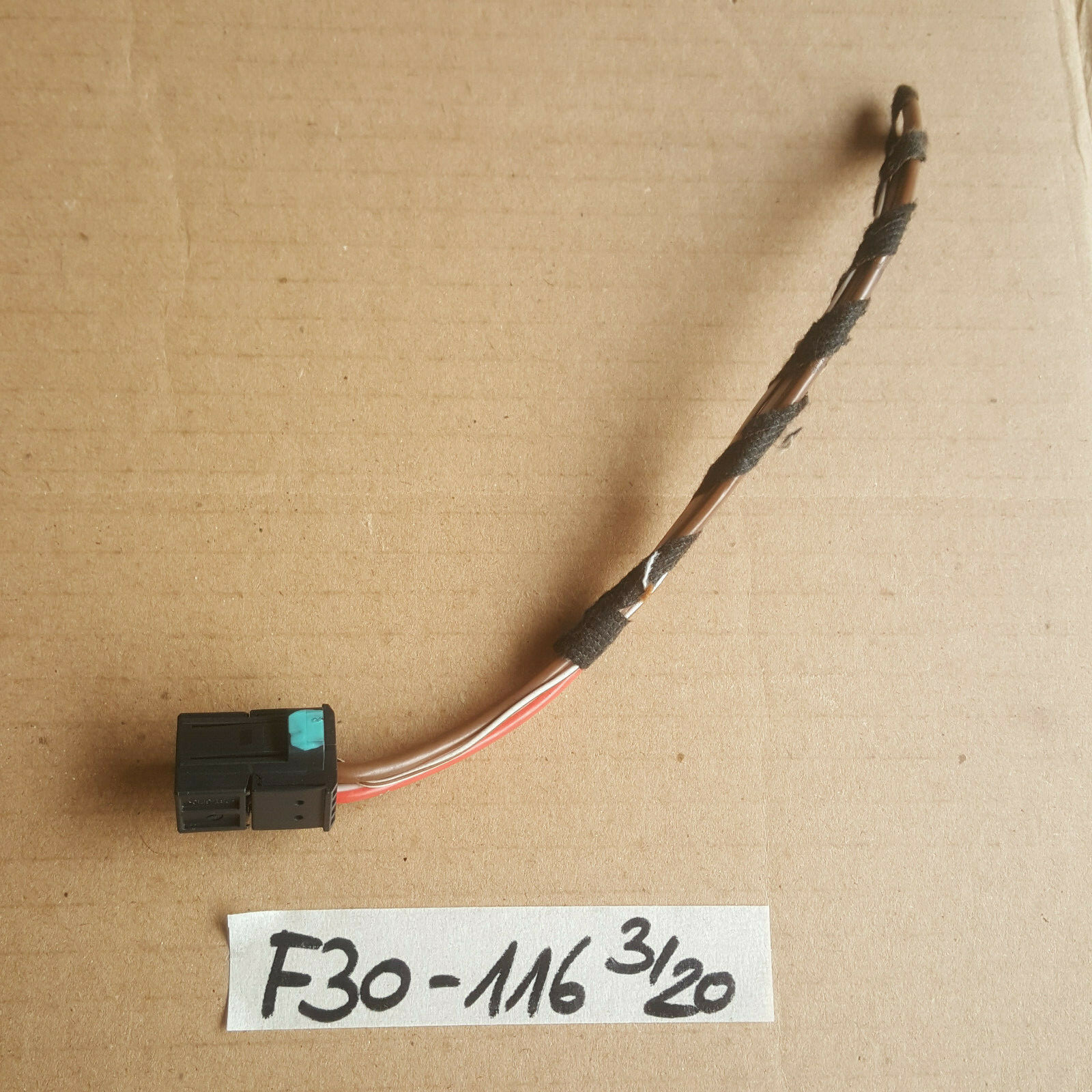 BMW F30 F31 F34 Stecker für Gebläse Endstufe Lüfter Regler Widerstand 9154116 – Bild 1