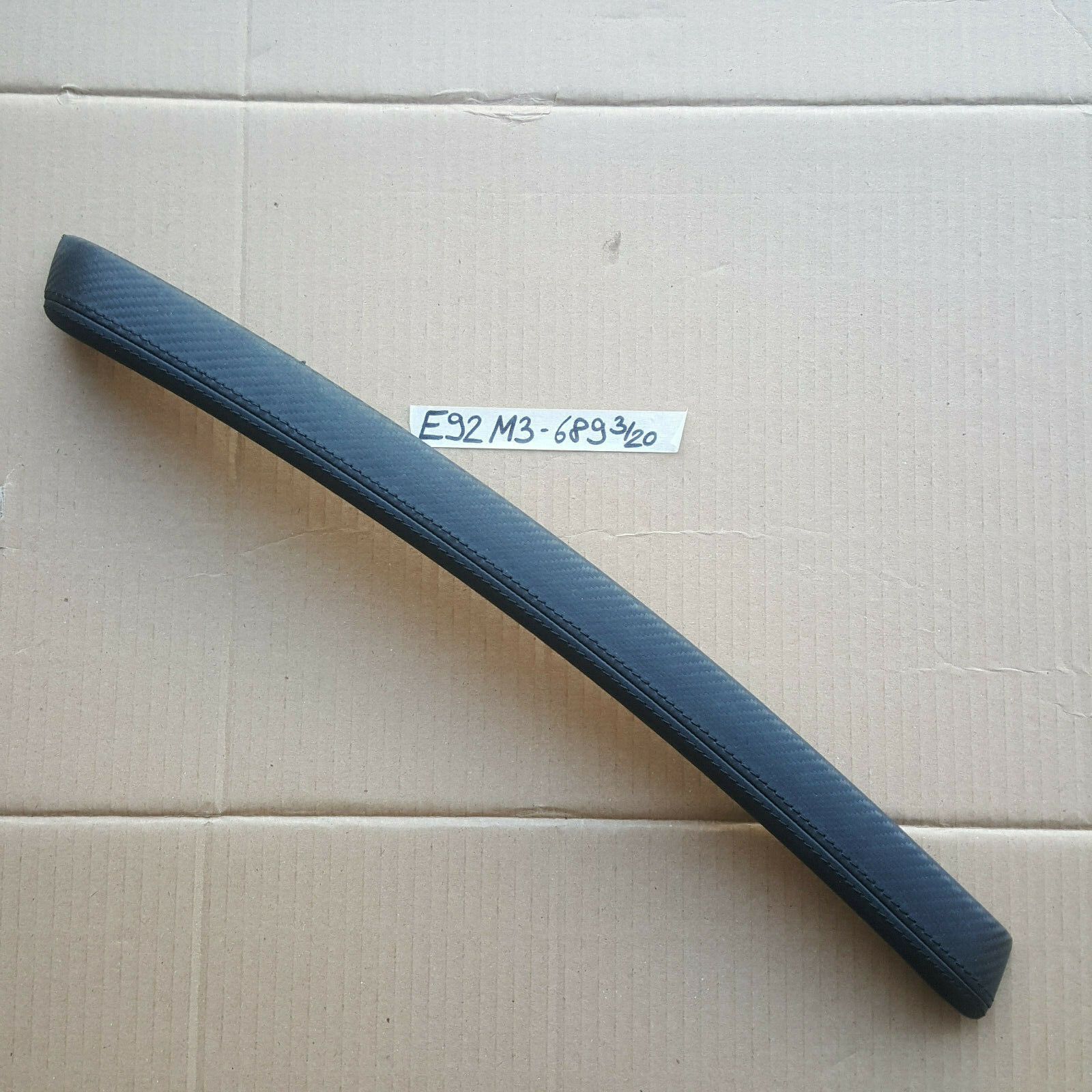 BMW E92 M3 Dekorleiste Zier Leiste Leder Carbon Seitenverkleidung LINKS 8036689  – Bild 1