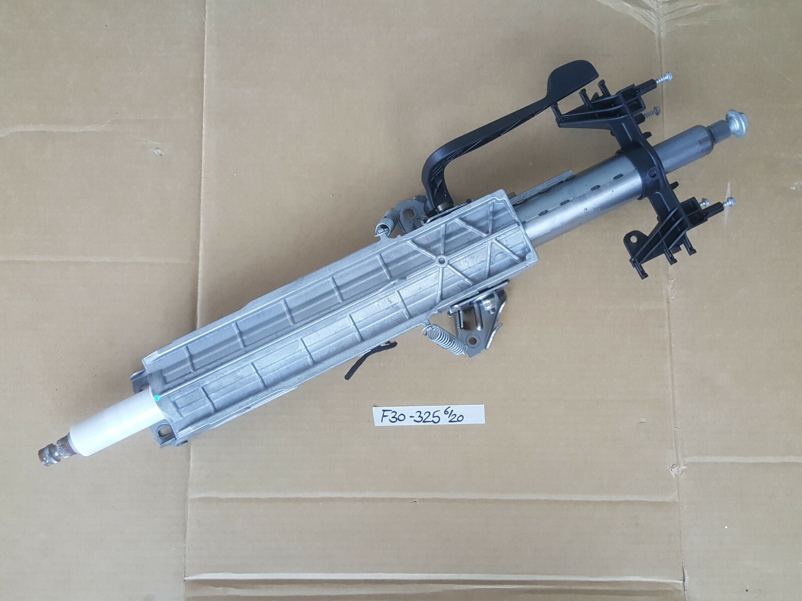 BMW F20 F21 F30 F31 Lenksäulenverstellung mechanisch 6852325 Lenksäule – Bild 1